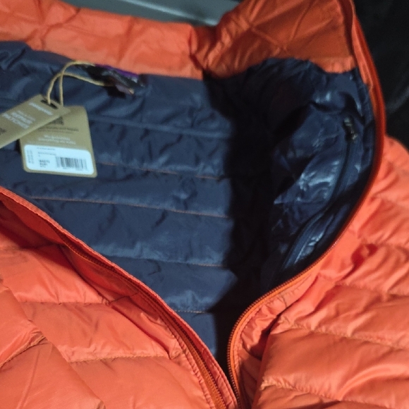 Patagonia Men's Down Sweater in Vibrant Orange - Picture 4 of 5